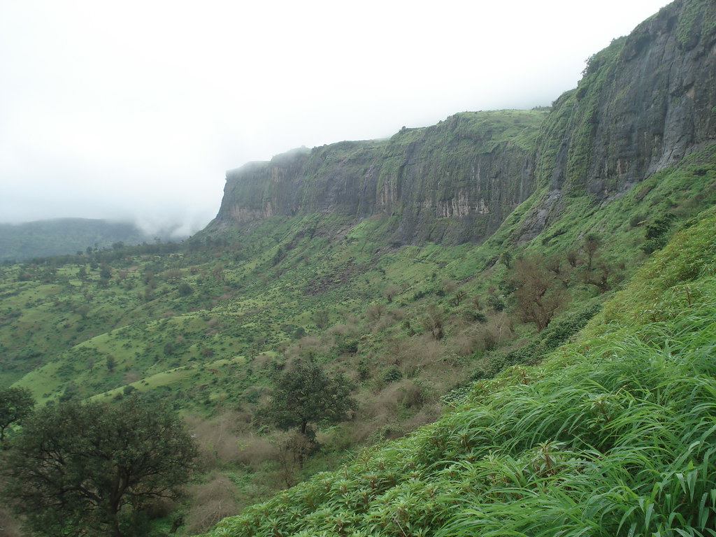 2905606334_1100a34b60_b Trimbakeshwar Jyotirling Mandir